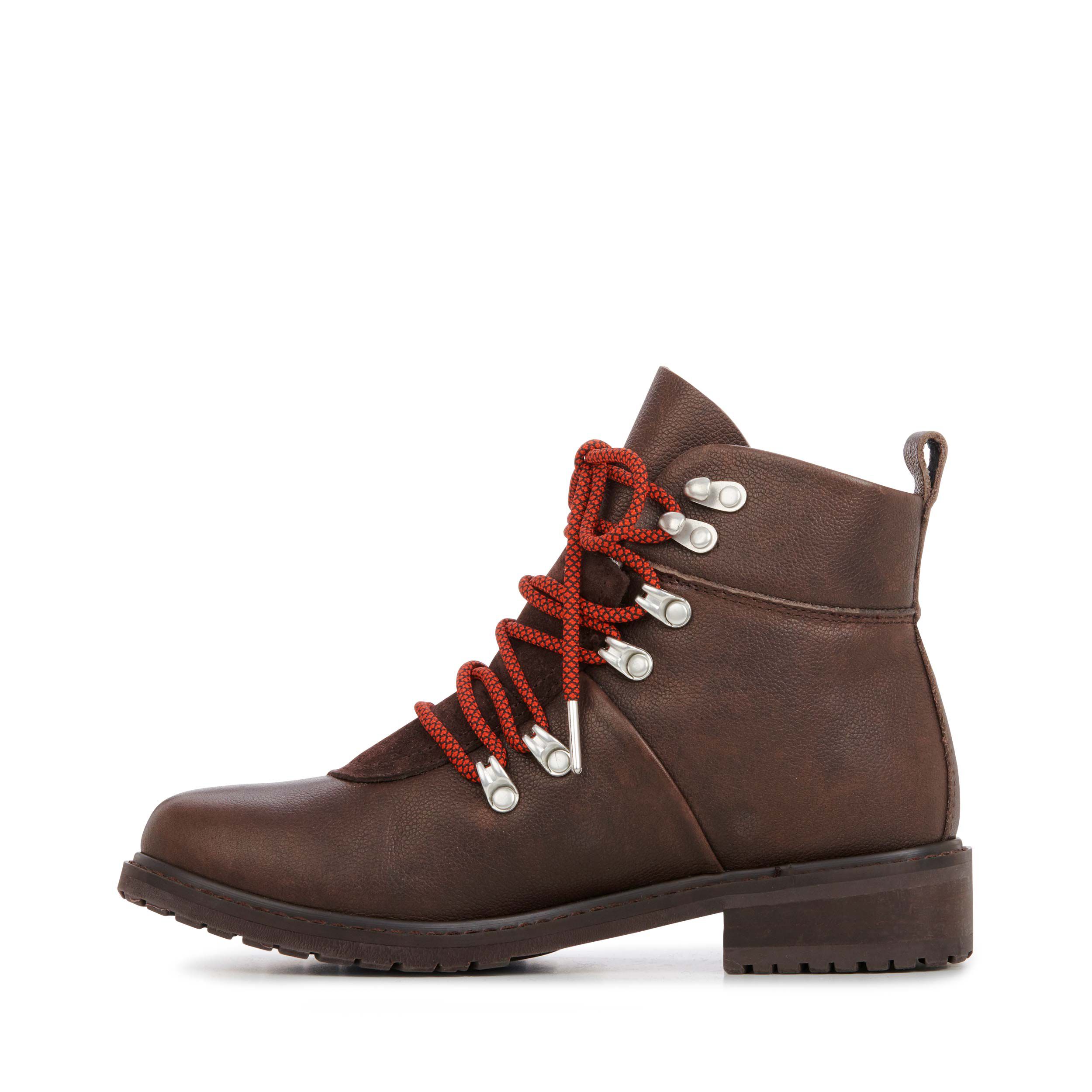 Emu hiking boots clearance