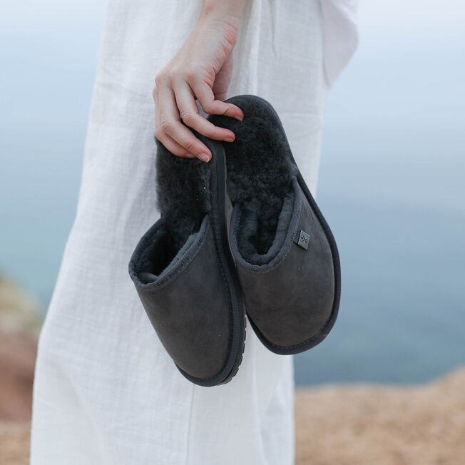 Platinum Yamba Womens Sheepskin Slipper EMU Australia