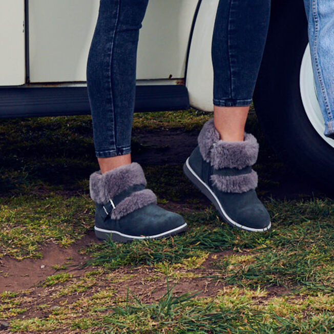 Oxley Fur Cuff, DARK GREY, hi-res