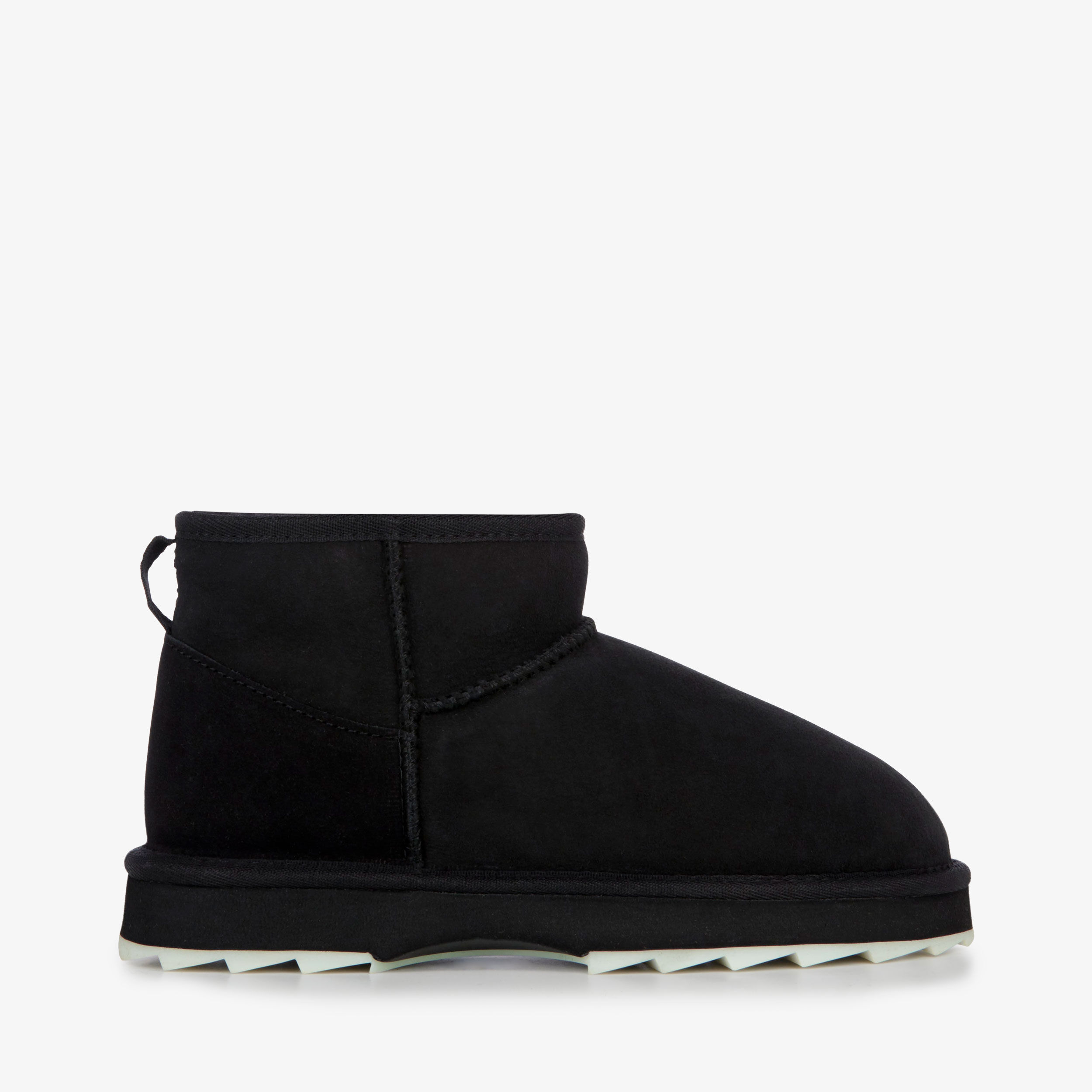 Sheepskin and Leather Footwear for 