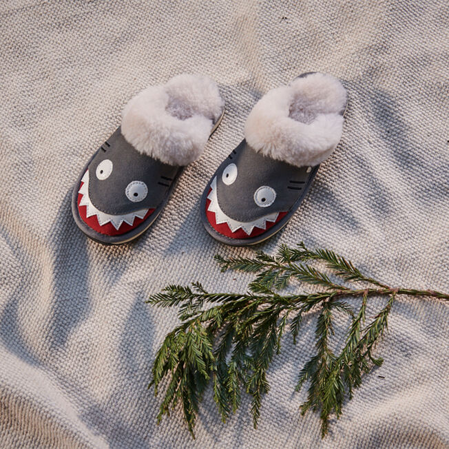 Shark Slipper, PUTTY, hi-res