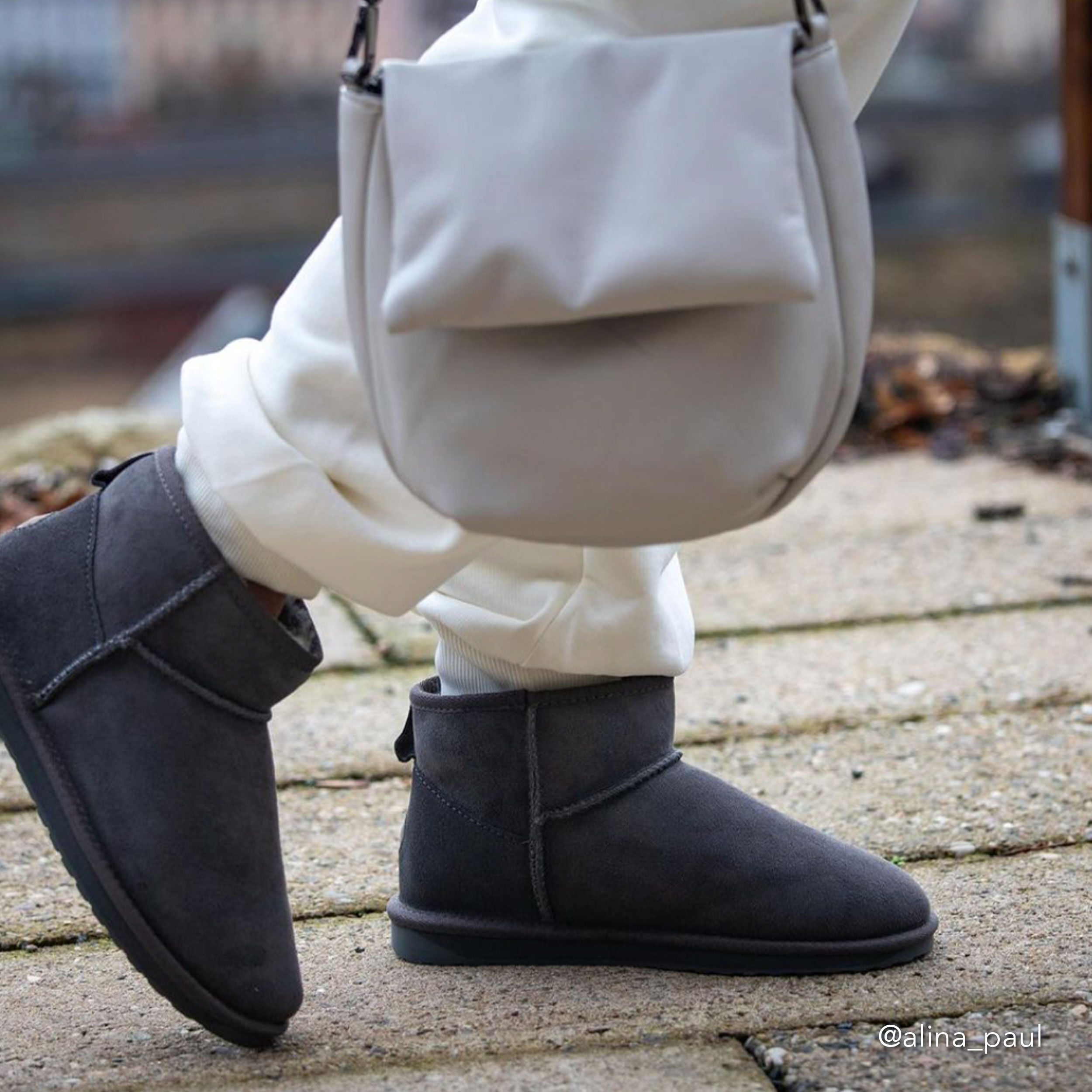 Emu deals micro boots